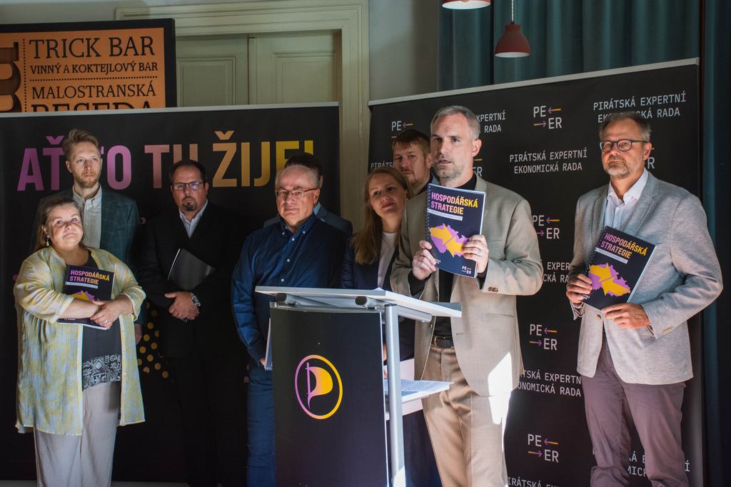 Co říkají naši experti z PEER na zprávy posledních dní?